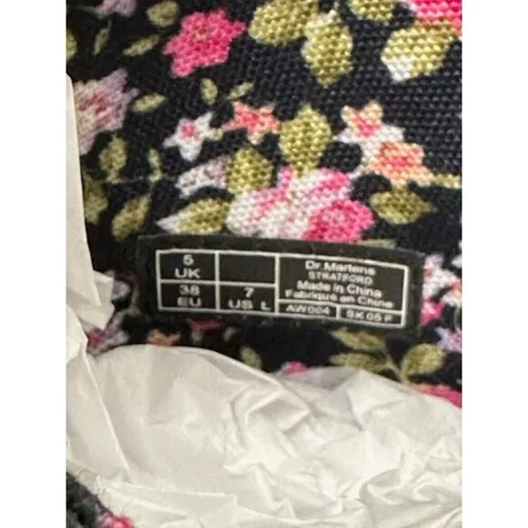 Dr. Martens Stratford Black Fold Over Floral Lined Leather Combat Boots US 7