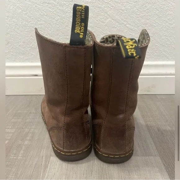 Dr. Martens Stratford Distressed BrownLeather/Cheetah Print Lined Boots- 6W