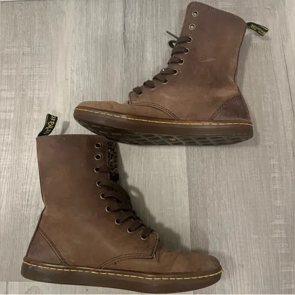 Dr. Martens Stratford Distressed BrownLeather/Cheetah Print Lined Boots- 6W