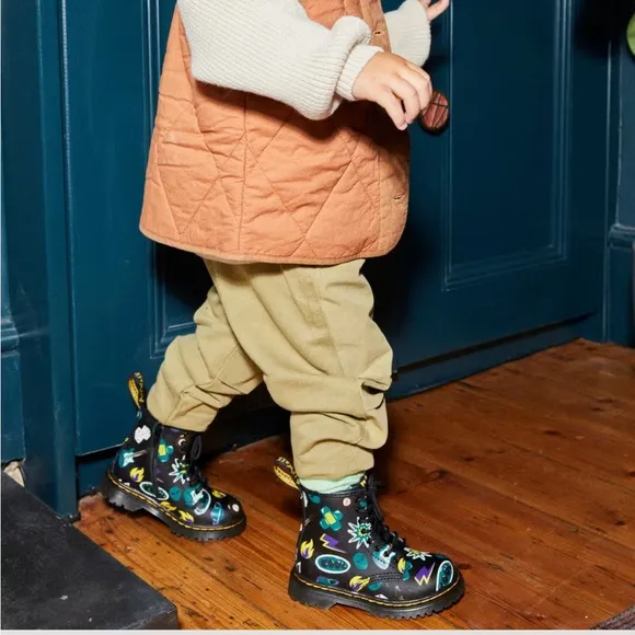 DR. MARTENS TODDLER 1460 STICKER PRINT LEATHER LACE UP BOOTS