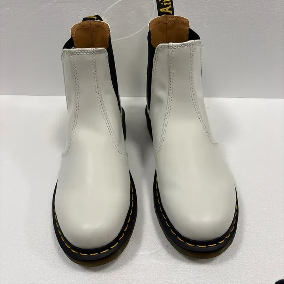Dr. Martens white Air Wair bouncing soles white leather Chelsea boots size 8