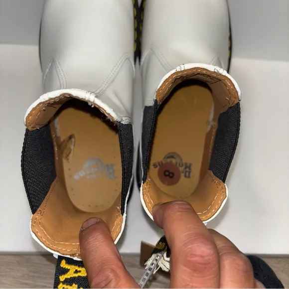 Dr. Martens white Air Wair bouncing soles white leather Chelsea boots size 8