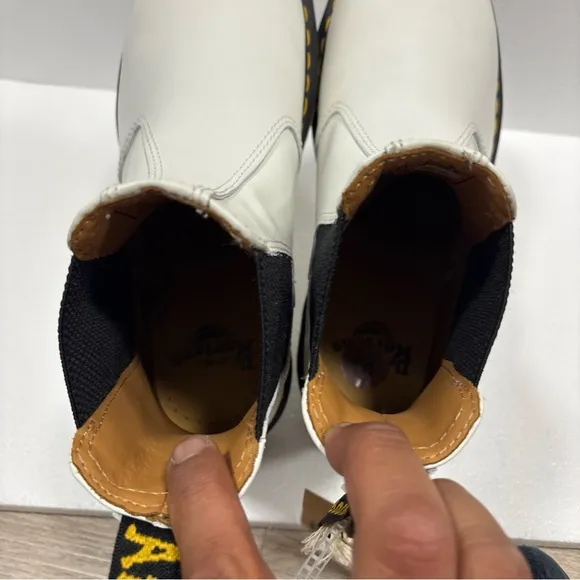 Dr. Martens white Air Wair bouncing soles white leather Chelsea boots size 8