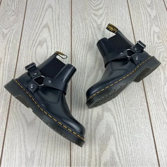 Dr. Marten's Wincox Smooth Leather Buckle Boots EU 37/L 6/M 5 Black $180