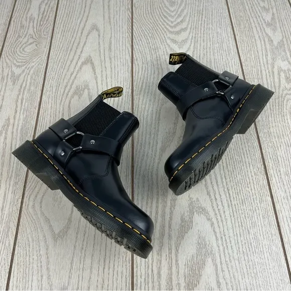 Dr. Marten's Wincox Smooth Leather Buckle Boots EU 37/L 6/M 5 Black $180