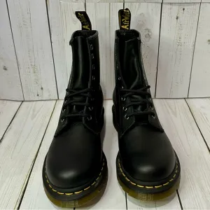 Dr Martens Women Sz 7 Black 1460 Smooth Leather Combat Boots Doc Grunge Goth