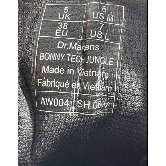 DR. MARTENS WOMEN’S BONNY TECH CASUAL JUNGLE BOOTS GUNMETAL SZ-38 .EU/7 .US