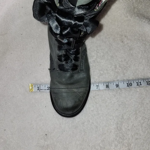Dr. Martens Womens Triumph Green Leather Floral Fold Down Top Boots Size 7