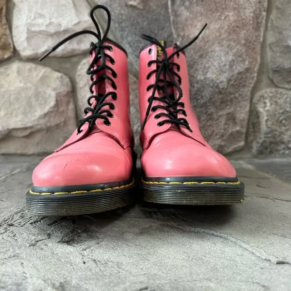 Dr Martins 1460 SMOOTH LEATHER LACE UP BOOTS COLOR: Acid Pink