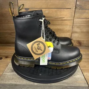 Dr. Marten Womens Size 7 Airwair 1460 W Slip Resistant Service Lace Up Boots NEW