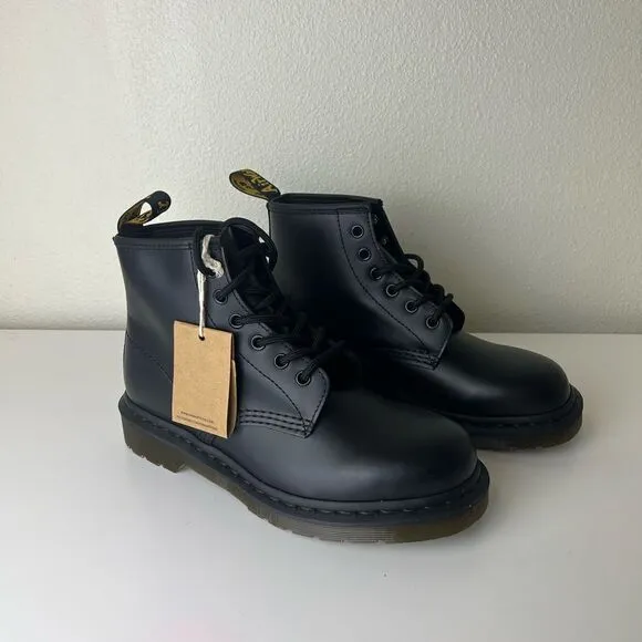 Dr.Martens 101 SMOOTH LEATHER ANKLE BOOTS size 6 M