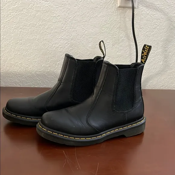 Dr.Martens/ 2976 YS Chelsea Boots Black women’s size 8