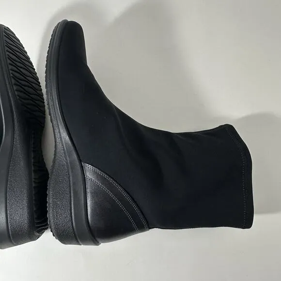 ECCO Boots Womens 39 US 8 Soft Black Wedge Pull On Waterproof Membrane GTX GUC