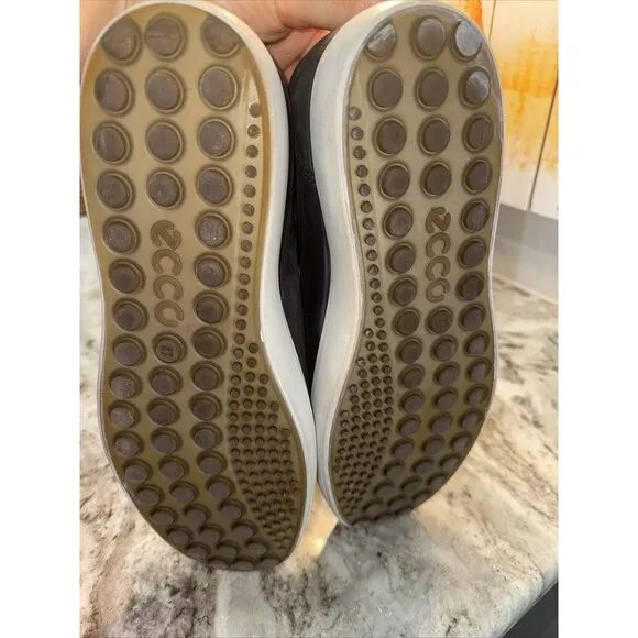 Ecco Casual Sneakers, Men's Size 11 Black MSRP‎ $150 Suede