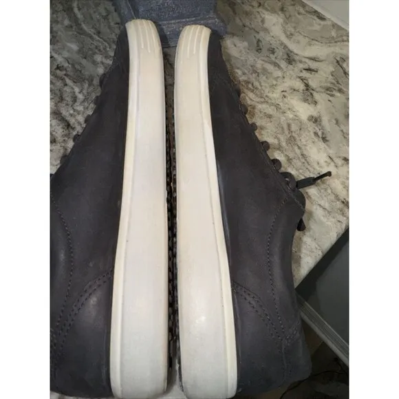Ecco Casual Sneakers, Men's Size 11 Black MSRP‎ $150 Suede