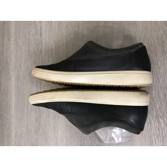 ECCO Comfort Sneakers Womens Size 8 Black Gray Soft Leather Low Top Slip On