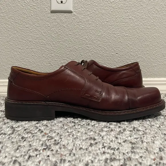 Ecco | Leather Cap Toe Dress Shoes