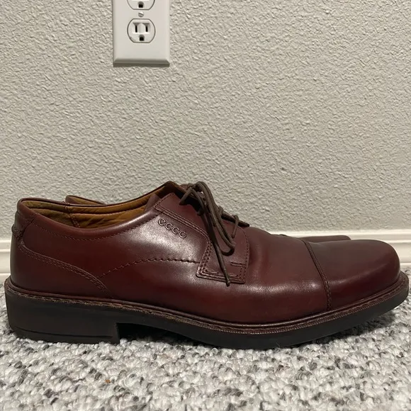 Ecco | Leather Cap Toe Dress Shoes