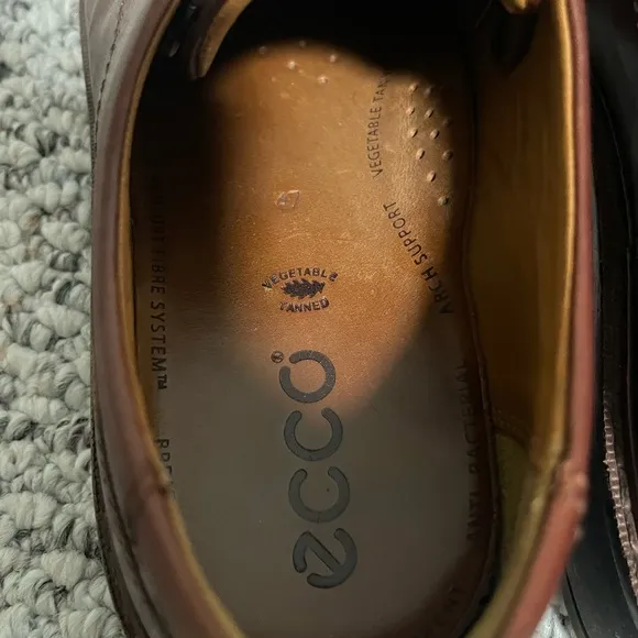 Ecco | Leather Cap Toe Dress Shoes