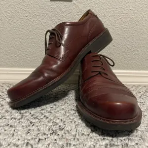 Ecco | Leather Cap Toe Dress Shoes
