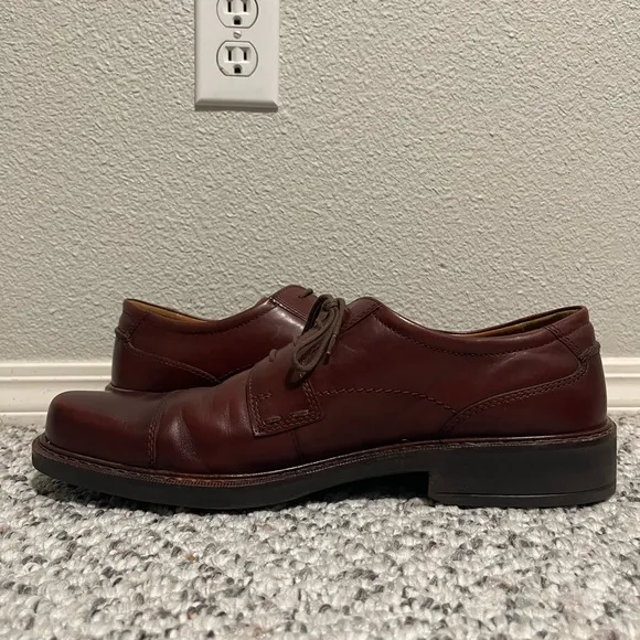 Ecco | Leather Cap Toe Dress Shoes