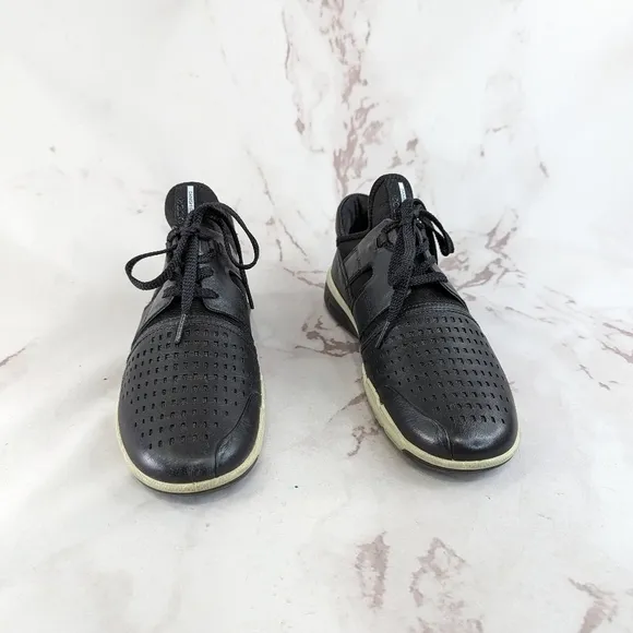Ecco Sneakers Womens Size 37 6.5 Intrinsic Black Leather Perf Lace Up Shoes