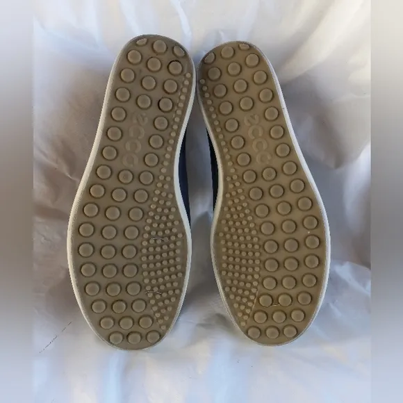Ecco Soft 7 Slip-On Sneakers Women's Size 4