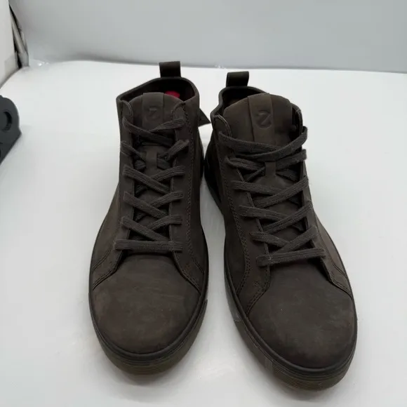 ECCO Street Tray Mens 10.5 Suede Goretex Shoes Sneakers Mid Ankle Y2K Boots 44