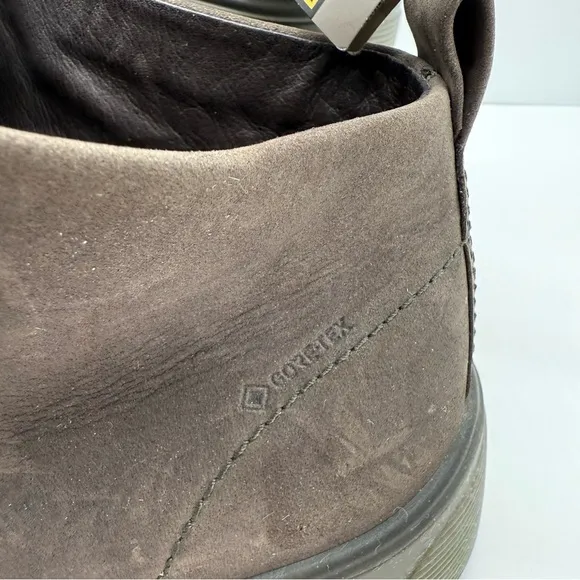 ECCO Street Tray Mens 10.5 Suede Goretex Shoes Sneakers Mid Ankle Y2K Boots 44