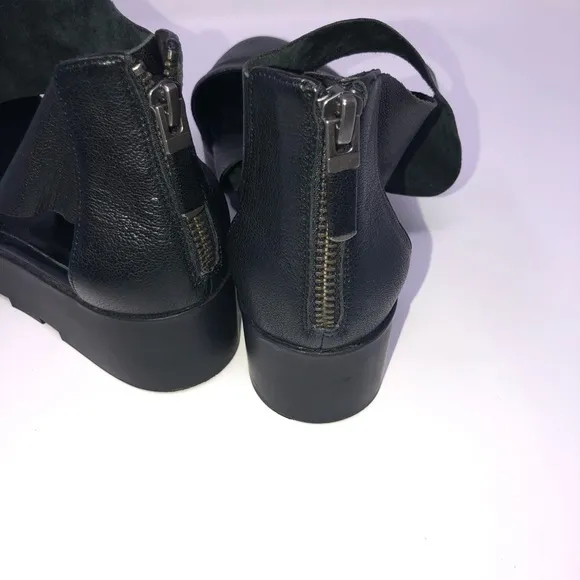 𝅺Eileen Fisher Bovery Shoes black Leather Zip Heel size 6.5 wedge sandals