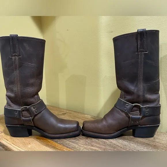 EUC Frye Womens Harness Moto Boots. NEAR NEW CONDITION. Sz 5.5