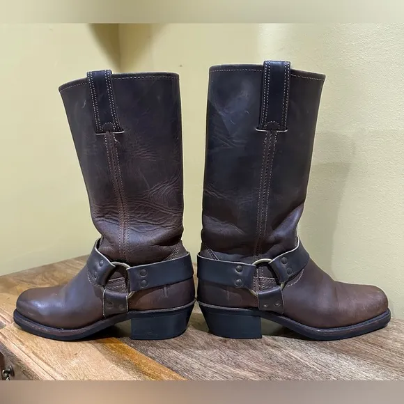 EUC Frye Womens Harness Moto Boots. NEAR NEW CONDITION. Sz 5.5