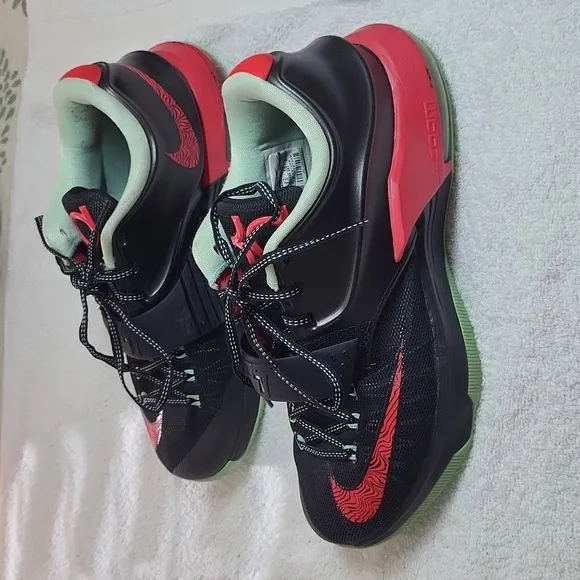 EUC Nike Zoom Kevin Durant KD VII 7 Mens Size 8.5 Good Apples Shoes 653996-063