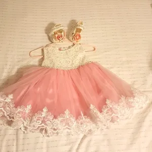 Fancy dress with matching shoes size 3-6 m
