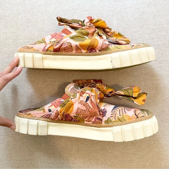 Farm Rio Summer Dream Tropical Leaf Printed Bow Mule Slip-On Sneakers Size 13