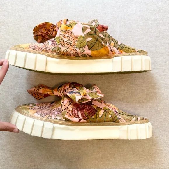 Farm Rio Summer Dream Tropical Leaf Printed Bow Mule Slip-On Sneakers Size 13