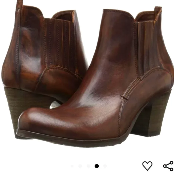 FIDJI Cognac Brown Leather Ankle Boots