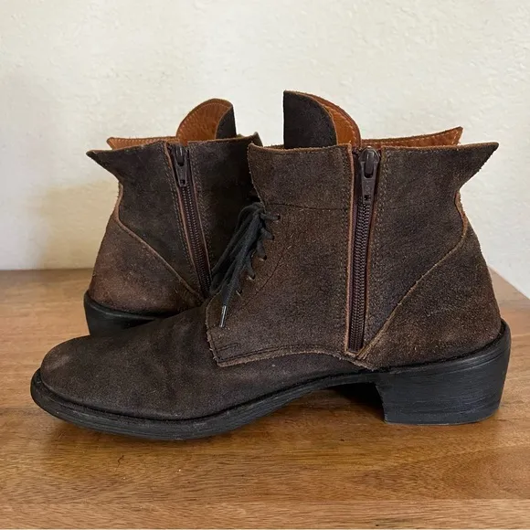 Fiorentini   Baker Brawn Suede Lace up Boots Size 10