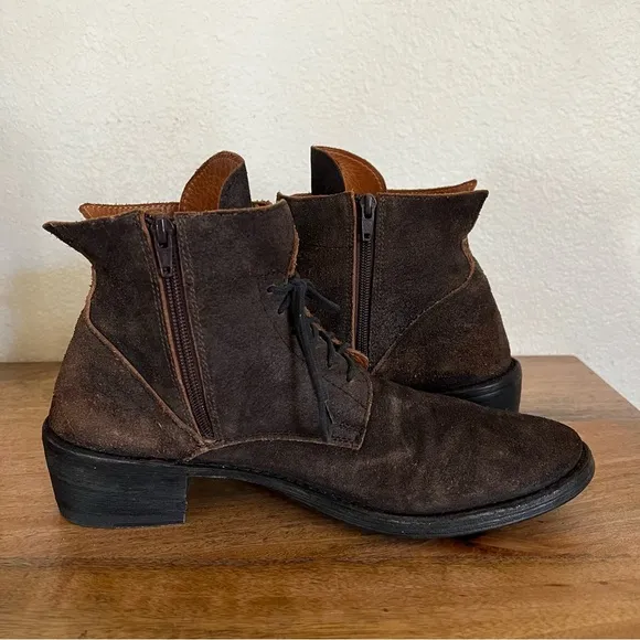 Fiorentini   Baker Brawn Suede Lace up Boots Size 10