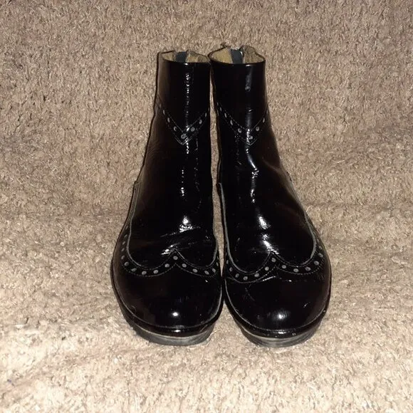FLY LONDON-Paya Damani-Black Patent Wingtip Booties-Sz 36-Excellent