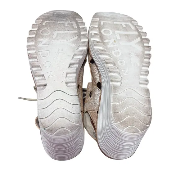 FLY LONDON Yeli Wedge Sandals