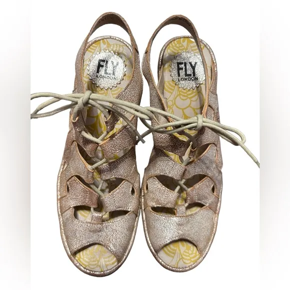 FLY LONDON Yeli Wedge Sandals