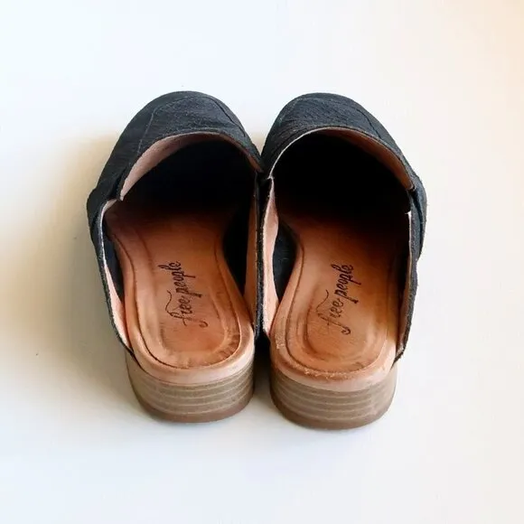 Free People At Ease Black Snakeskin Leather Low Heel Mules / Slip-on Shoes Size