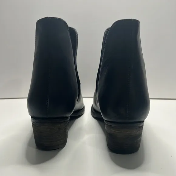Free People - Charmed Double-V Ankle Bootie Women Size EU 37/US 7