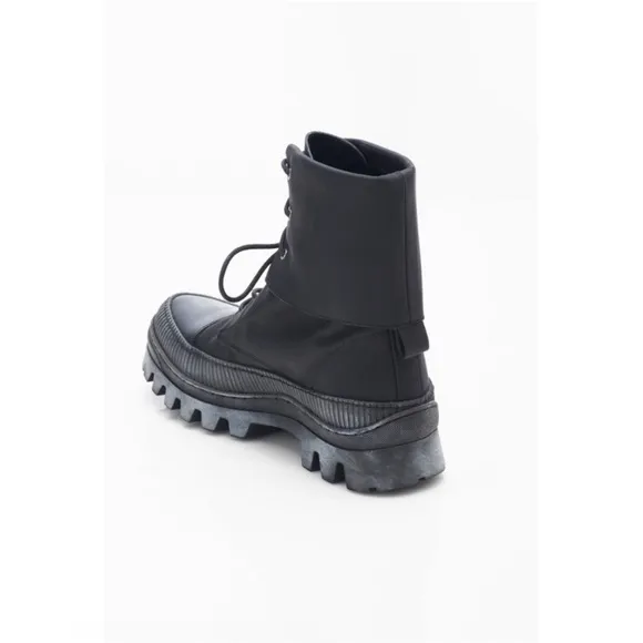 FREE PEOPLE Goldie Lug Sole Lace Up Combat Moto Boots Size 38