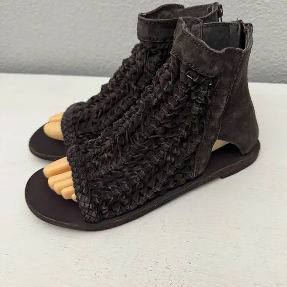 Free People Island Cruiser Brown Suede Leather Woven Gladiator Sandals Size 39