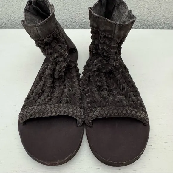 Free People Island Cruiser Brown Suede Leather Woven Gladiator Sandals Size 39