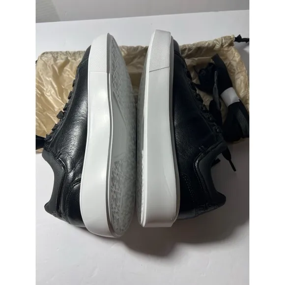 Free soul nwt  Black Sneakers