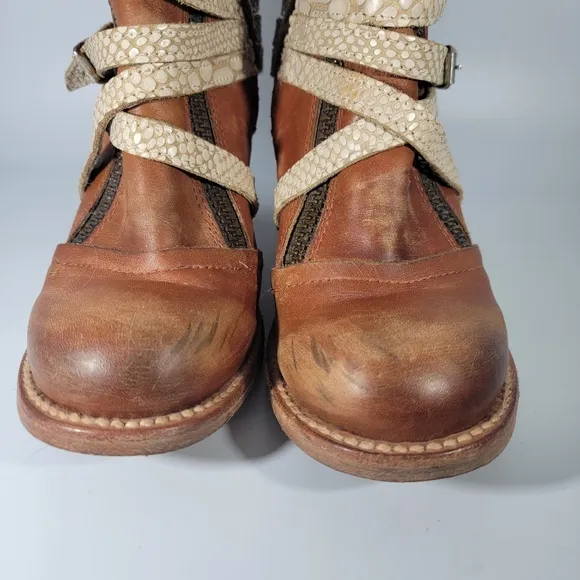 Freebird by Steven Balboa Tan Leather Ankle Boots Zippers Snakeskin Straps Sz 7