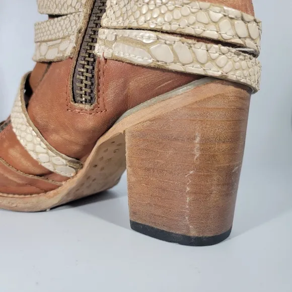 Freebird by Steven Balboa Tan Leather Ankle Boots Zippers Snakeskin Straps Sz 7